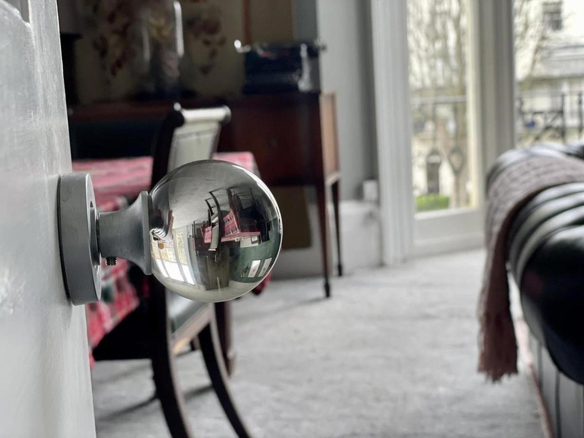 Regency Apartment - Marine Square By Crown Gardens Holiday Homes ブライトン エクステリア 写真