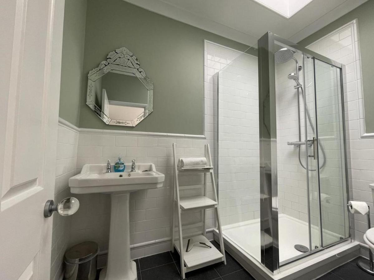Regency Apartment - Marine Square By Crown Gardens Holiday Homes ブライトン エクステリア 写真